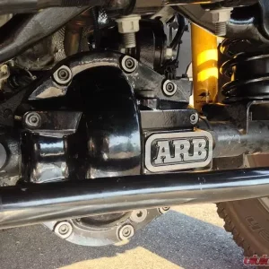 ARB Black Differential Cover Chrysler 8.25 Axles - Image 1